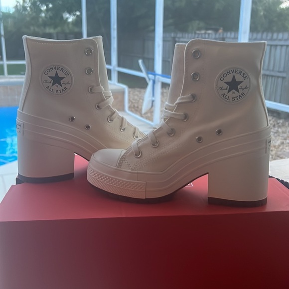 COPY - 🔥Women’s Converse CHUCK “70” DE LUXE HEELED SNEAKERS-PLATFORM PRICE FIRM - Picture 1 of 7